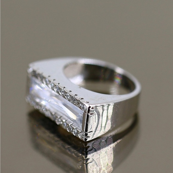 SOLD- Solid Sterling Silver Ring w/ Rectangular & Round Stones - size 7.25 - Picture 9 of 11